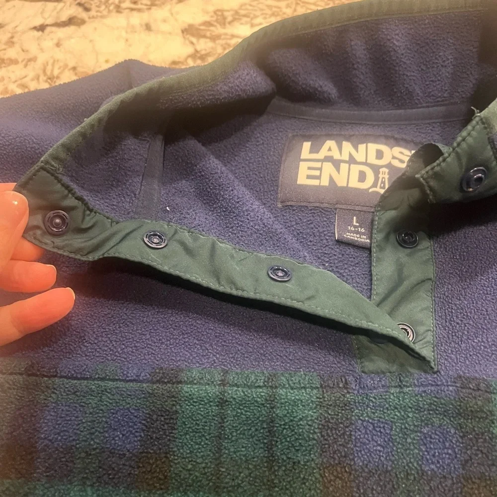 Lands End size Large quarter‎ button down fleece jacket